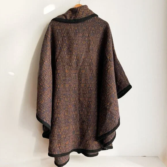 Vintage wool Borw Blue Woven Button Closure Neck Detail Cape OS